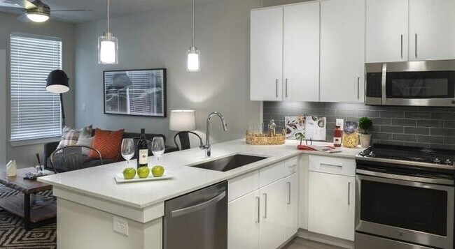 Photo - 2208 N FM 620 Unidad c3