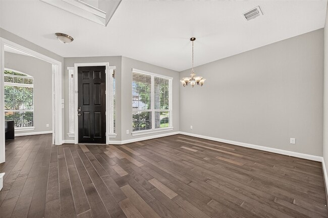 Photo - 11611 Arbirlot Dr