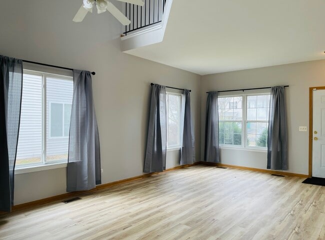 Photo - 5440 Sugarloaf Ct