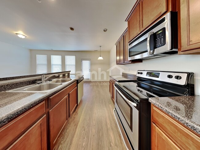 Photo - 4483 Middletown Dr