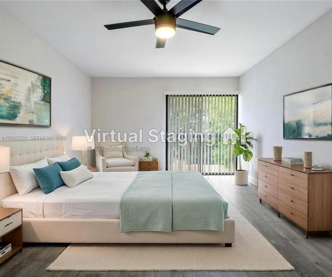 Photo - 4828 Sheridan St