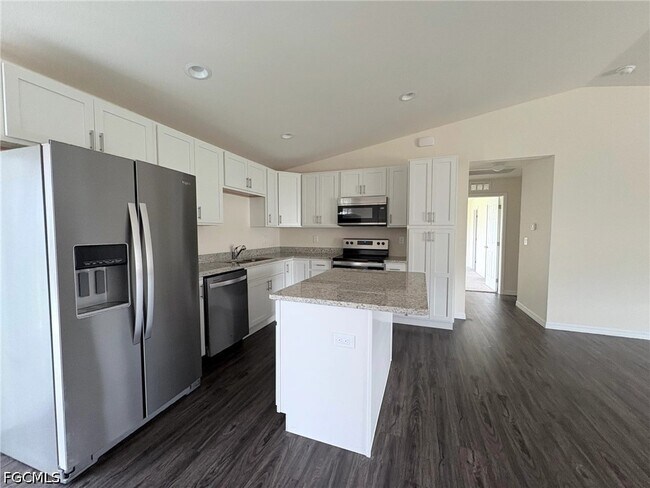 Photo - 7002 Waldo Cir
