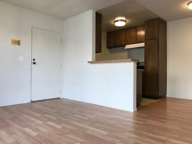 Photo - 15001 Condon Ave