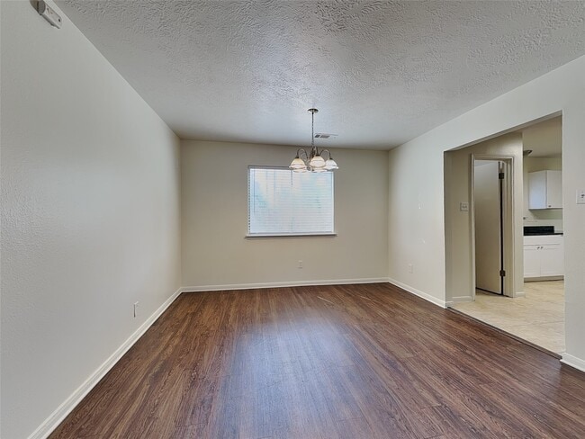 Photo - 2738 Springstone Dr
