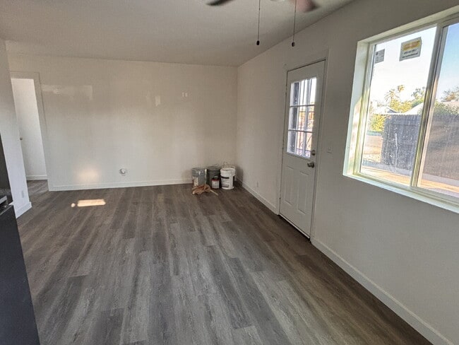 Building Photo - Coming Soon! 3 bedroom, 1 bathroom detache... Unit 2416-A Rental