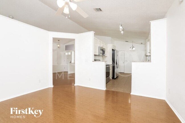 Photo - 2673 Debany Rd