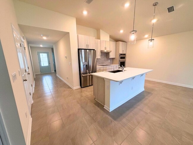 Photo - 65 Signet Cir