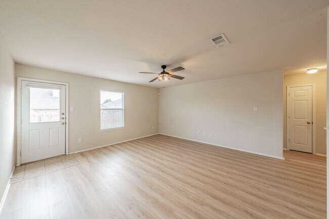 Photo - 3 Bedroom 2 Bath Home