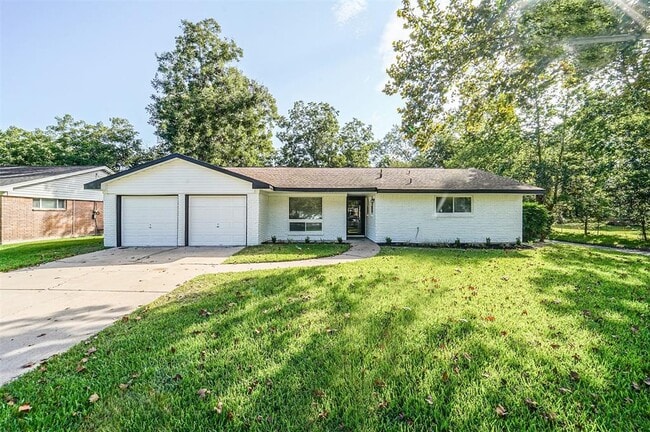 Photo - 707 Riverside Dr House