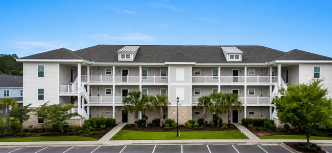 Building Photo - Your Perfect 2-Bedroom Retreat Awaits in Kiskadee Parke