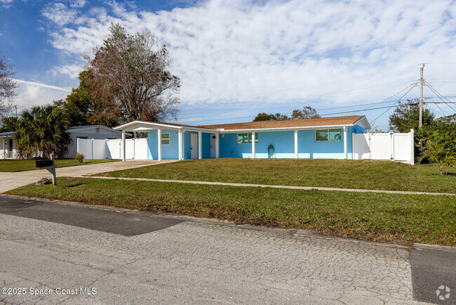 Building Photo - 1988 Coolidge Ave Rental