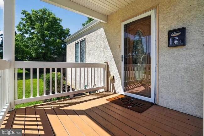 Photo - 137 Walker Ln