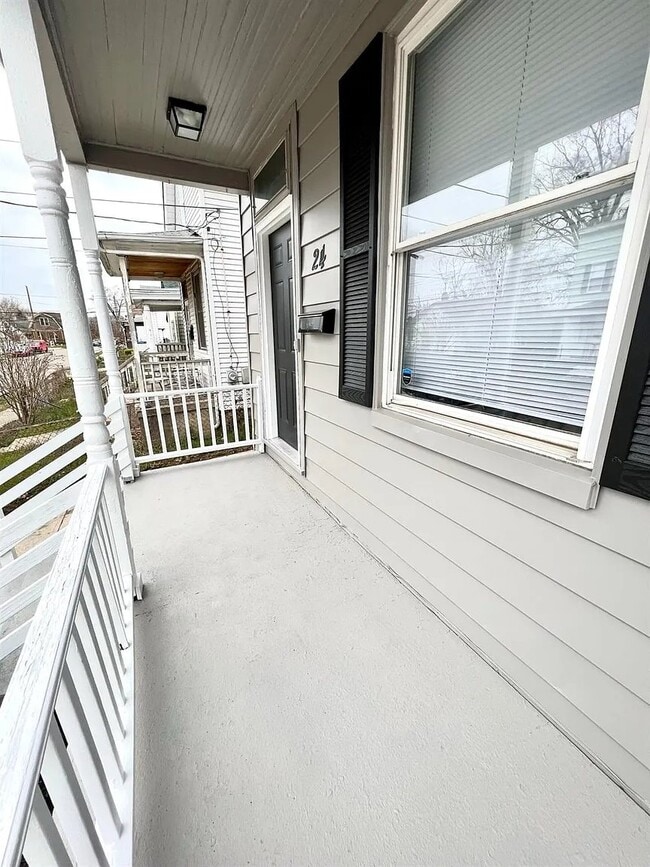 Photo - 24 Poplar St