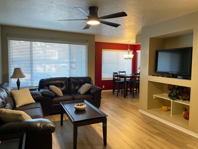 Photo - 1158 E 6600 S Unidad 104