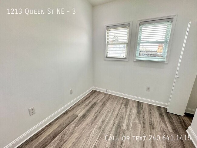 Photo - 1213 Queen St NE Unit 3