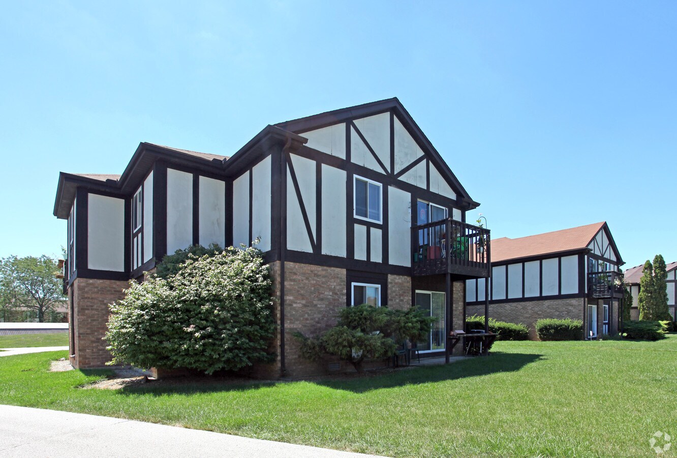 Photo - 1800 Middlesbrough Ct Apartments
