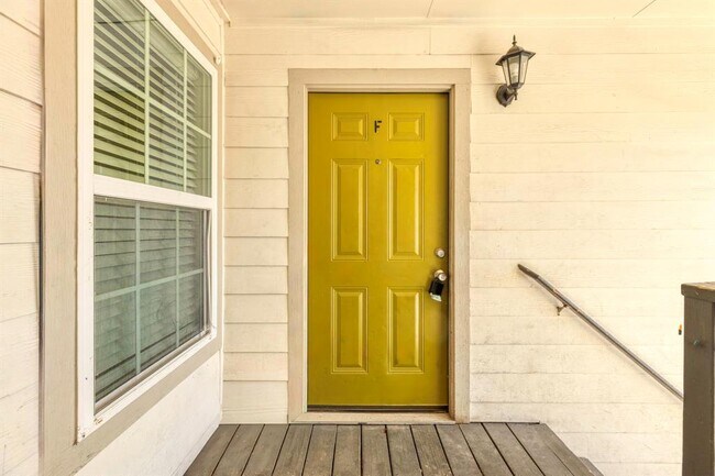 Photo - 6110 Wheless Cove Unit F