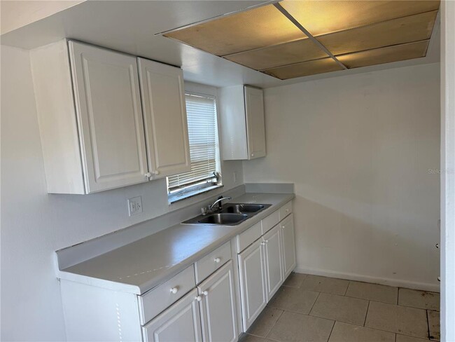 Photo - 209 Northwest Jefferson Cir N Unit 10