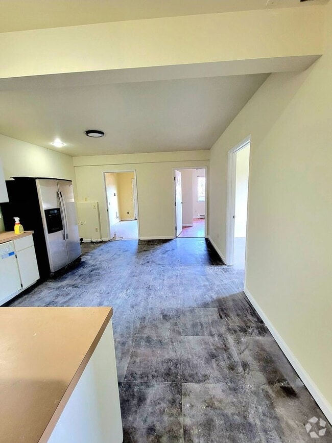 Building Photo - 4004 Unit A Rental