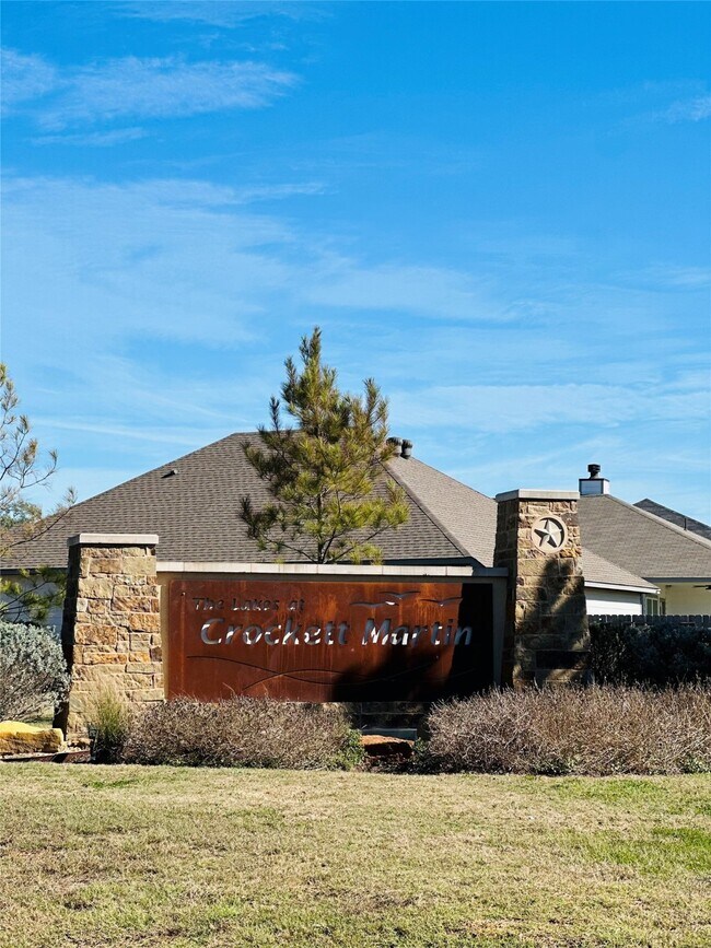 Photo - 16052 Tallis Dr