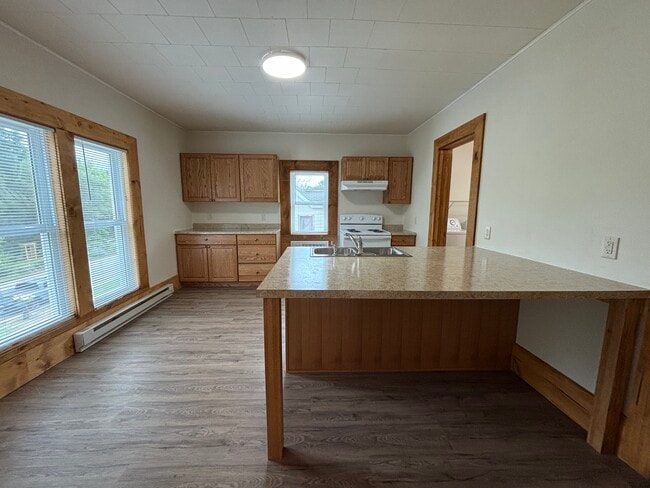 Photo - 1023 E Grand Ave Unit 1023.5