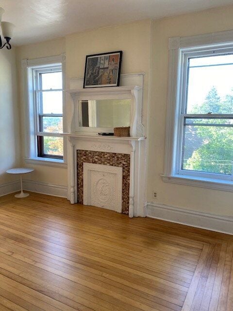 Building Photo - 270 8th St Rental