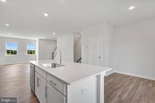 Photo - 16661 Green Glade Dr