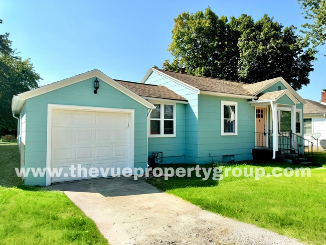 Photo - MOVE IN SPECIAL! Move in this November and...