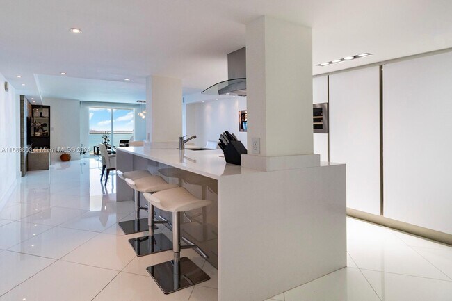 2101 Brickell Ave Unit 2706