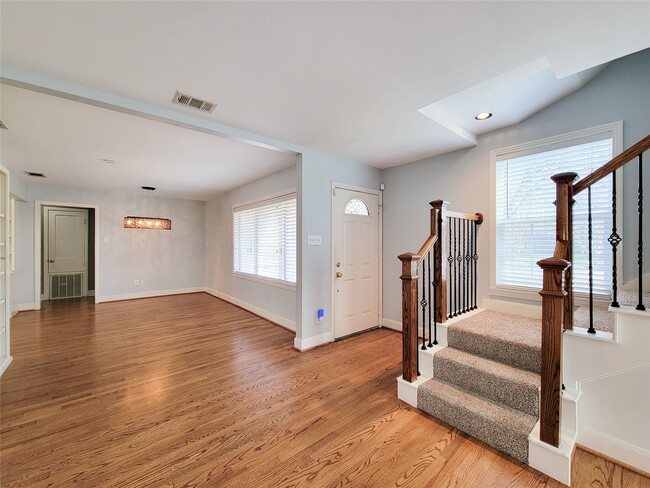 Photo - 5536 Aspen St