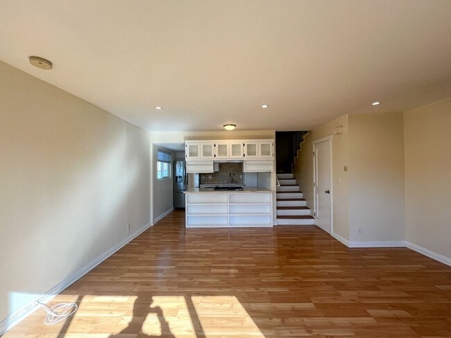 Photo - 311 W Palm Ave