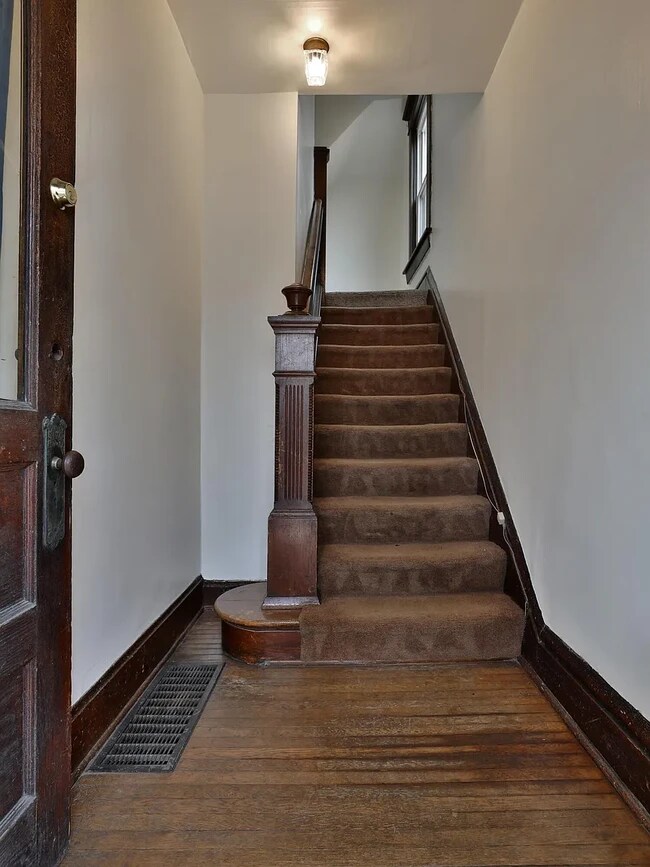 2045 N 4th St Unit 2045 1/2