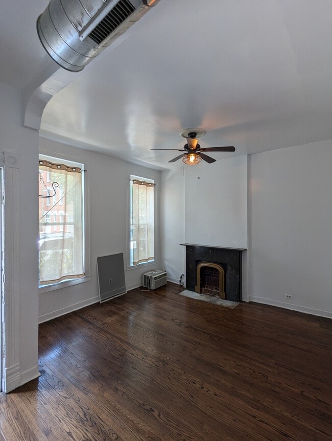 Photo - 1923 S Peoria St Unidad 1F