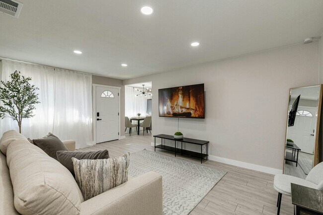 Photo - 3944 Apple Blossom Way