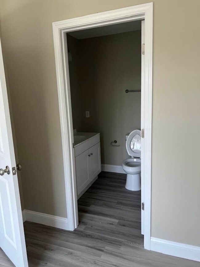 Photo - 313 Broad St