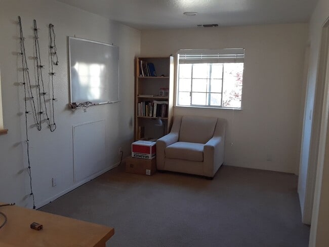 Photo - Nice 4 Bedroom Condo in North Davis