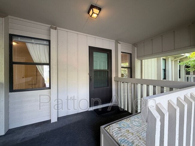 Photo - 1304 Abbey Cir