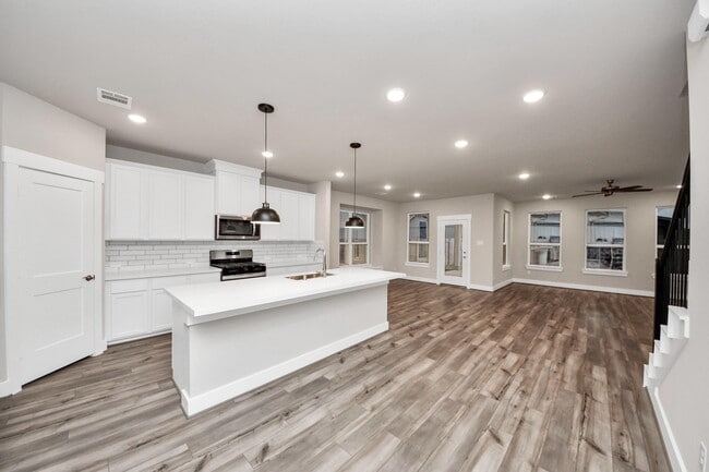 Photo - 32307 Fly Fish Wy