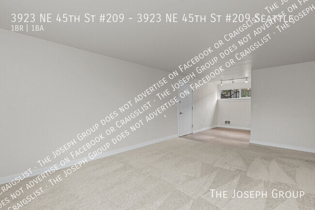 Photo - 3923 NE 45th St Unidad 3923 NE 45th St #209 Seattle