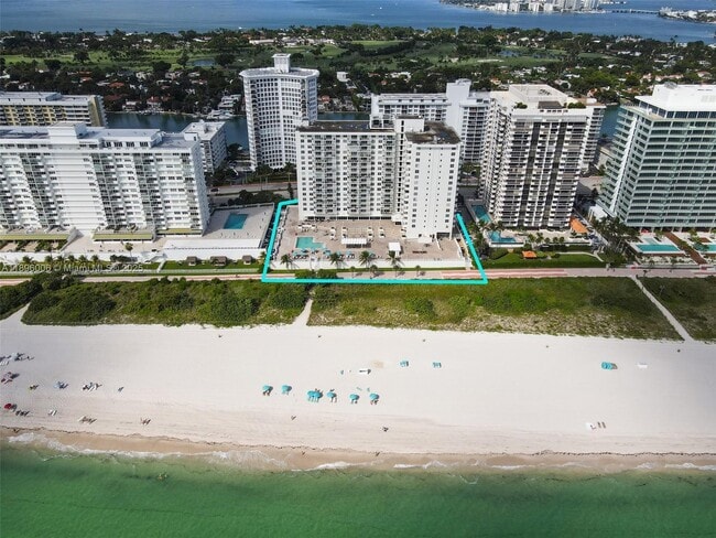 Building Photo - 5701 Collins Ave Unit 419