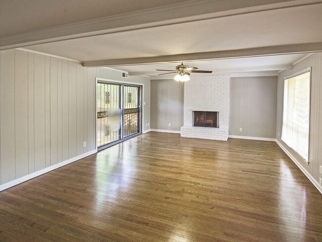 Photo - NEWLY UPDATED Mid-Century Mod home with 2 beds, 2 baths.