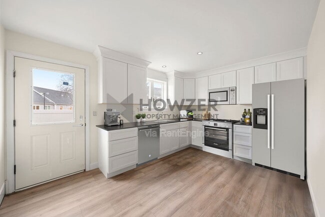 Photo - 24 Crocker St