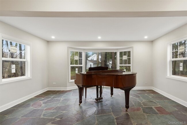 Photo - 790 Hardscrabble Rd