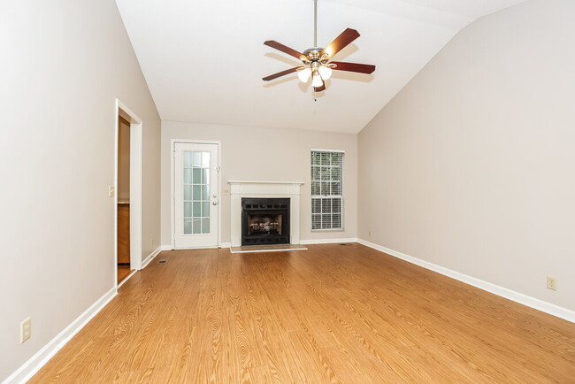 Photo - 1444 Hunters Branch Rd