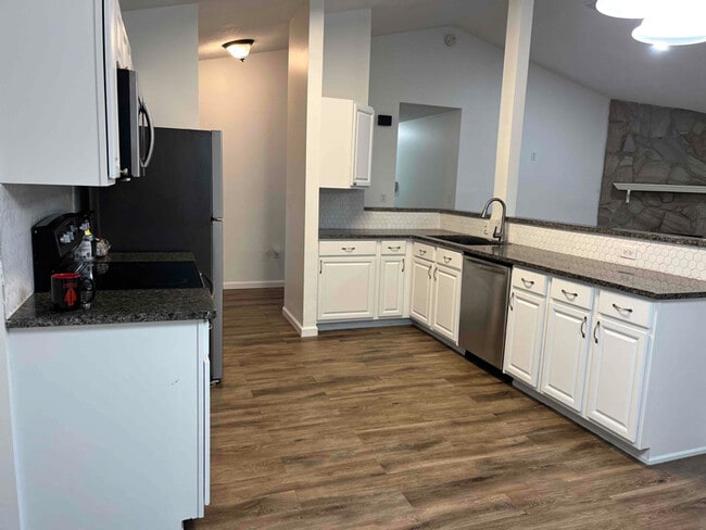 Photo - 103 Trenton Ave