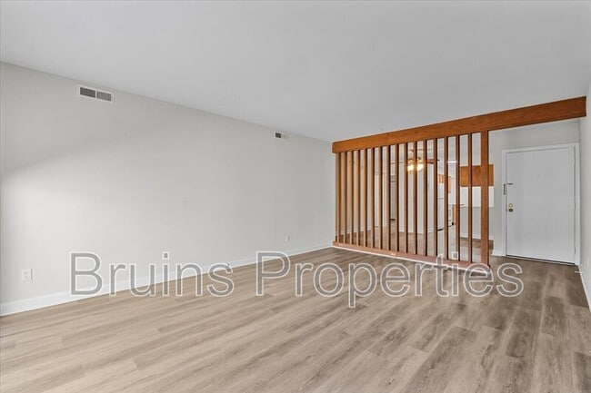 Photo - 1522 Benjamin Pkwy