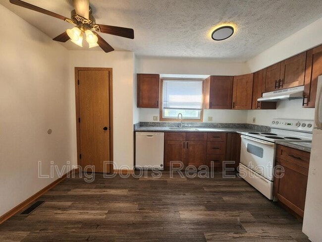 Photo - 1511 David Dr