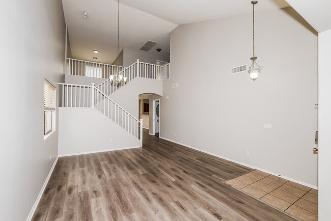 Photo - 8633 W Cordes Rd