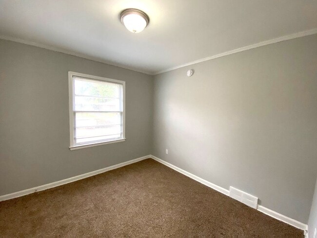 Photo - 4224 Philsdale Ave