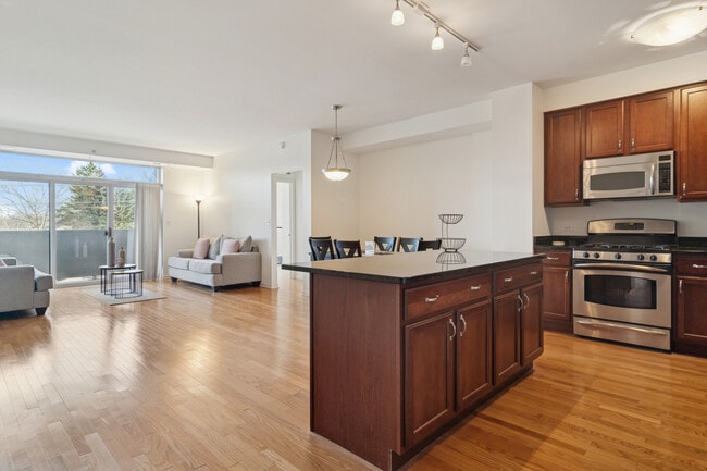 Photo - 77 N Quentin Rd